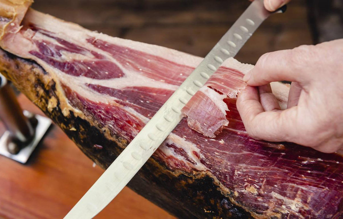 Aprende a cuidar tu pata de jamón para que no se te seque en casa con estos trucos