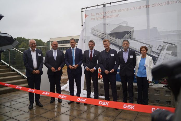 Inauguración centro vacunas GSK en Bélgica