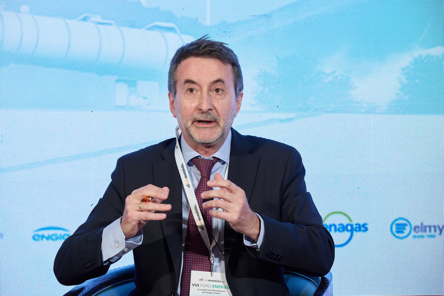 Repsol, ávida de liquidez: capta 140 ‘kilos’ con la venta de su instaladora solar francesa