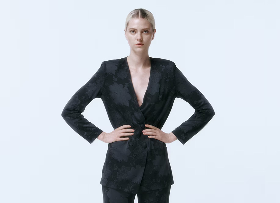 Sfera tiene este traje de chaqueta perfecto para bodas, la oficina o una noche de viernes