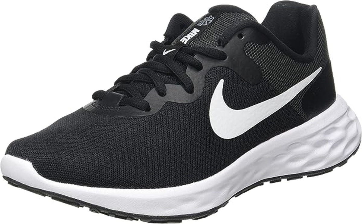 Las zapatillas del momento son las Nike Revolution y las tienes por menos de 50 euros en Amazon