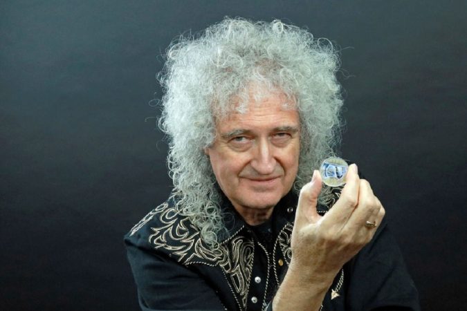 brian may Merca2.es