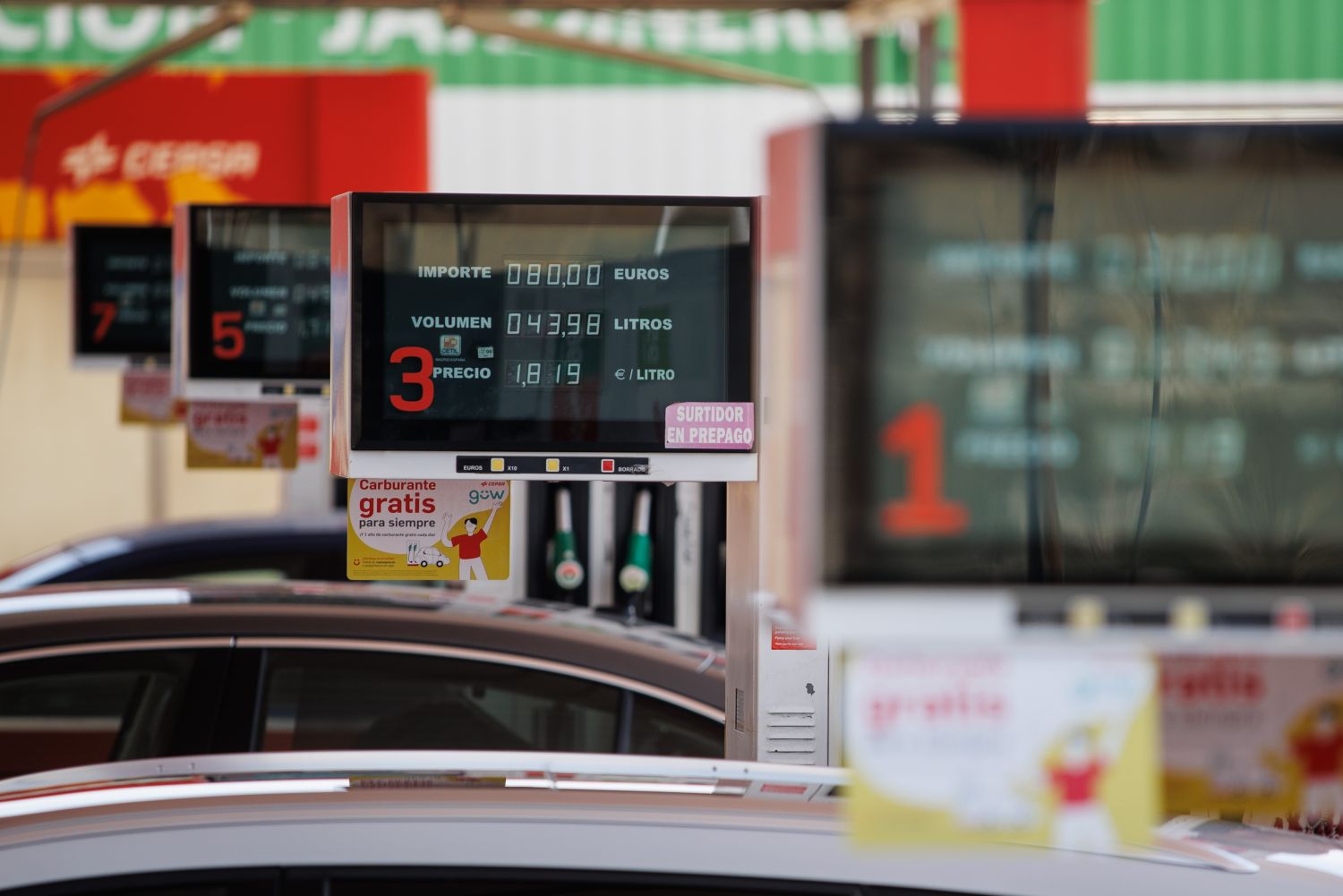 Los carburantes ‘inflaman’ el coste de la vida