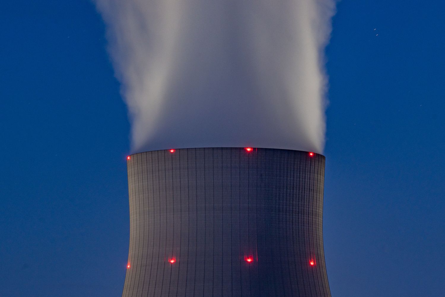 Aagesen vuelve a refutar al sector nuclear negando que la fiscalidad haya cambiado