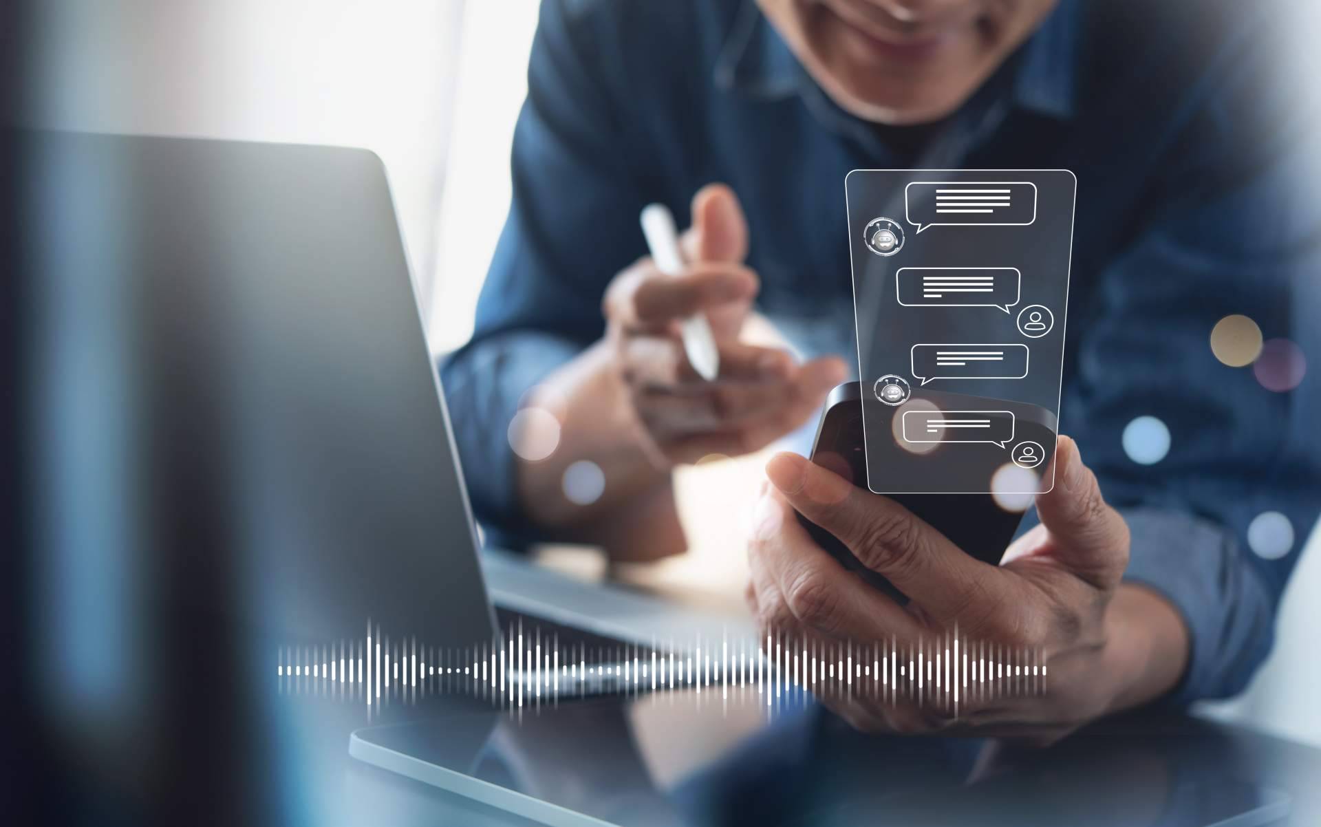 Un asistente virtual para los procedimientos internos de las empresas es YouTouch