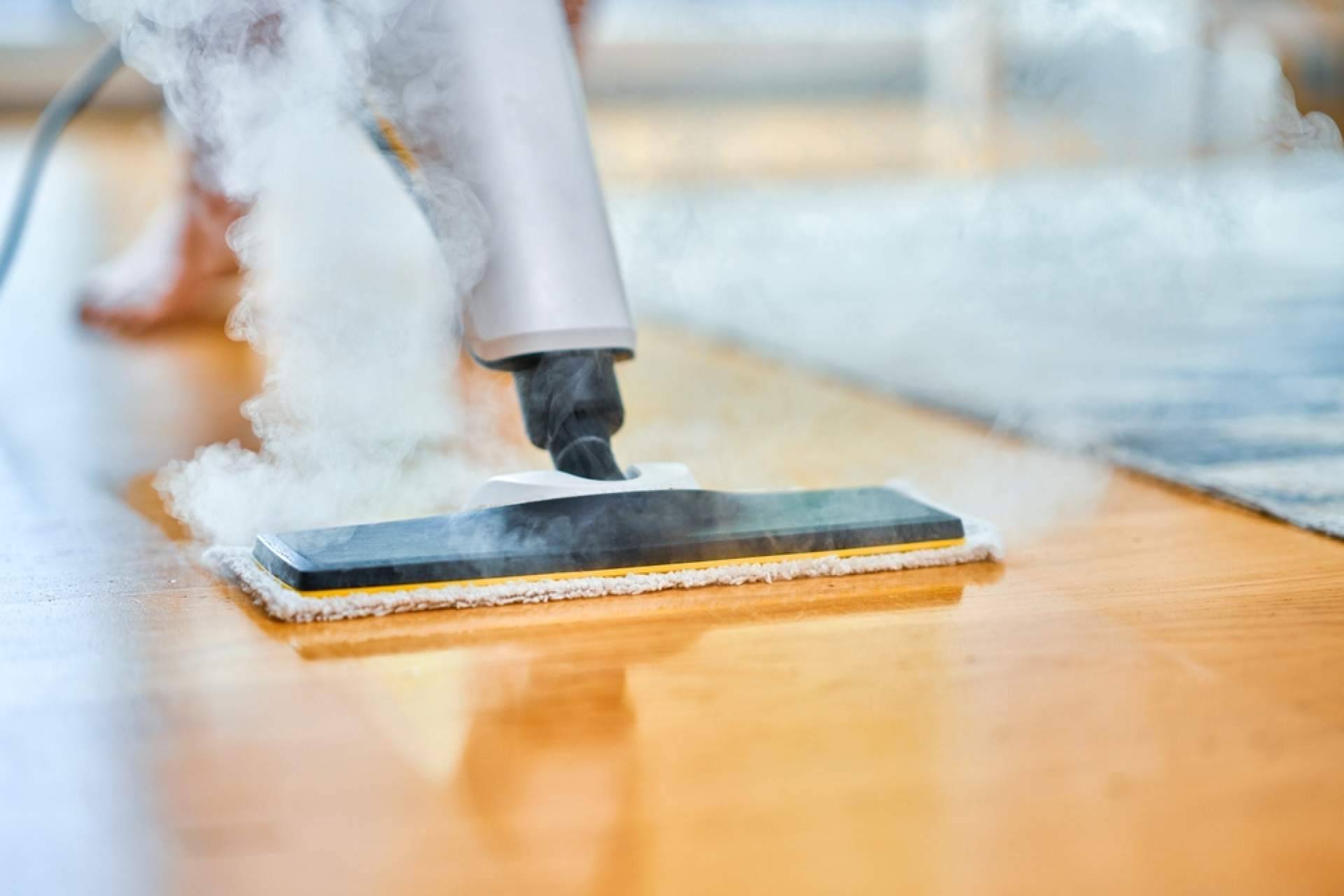 Bona explica cuál es la mejor forma de mantener un suelo de madera