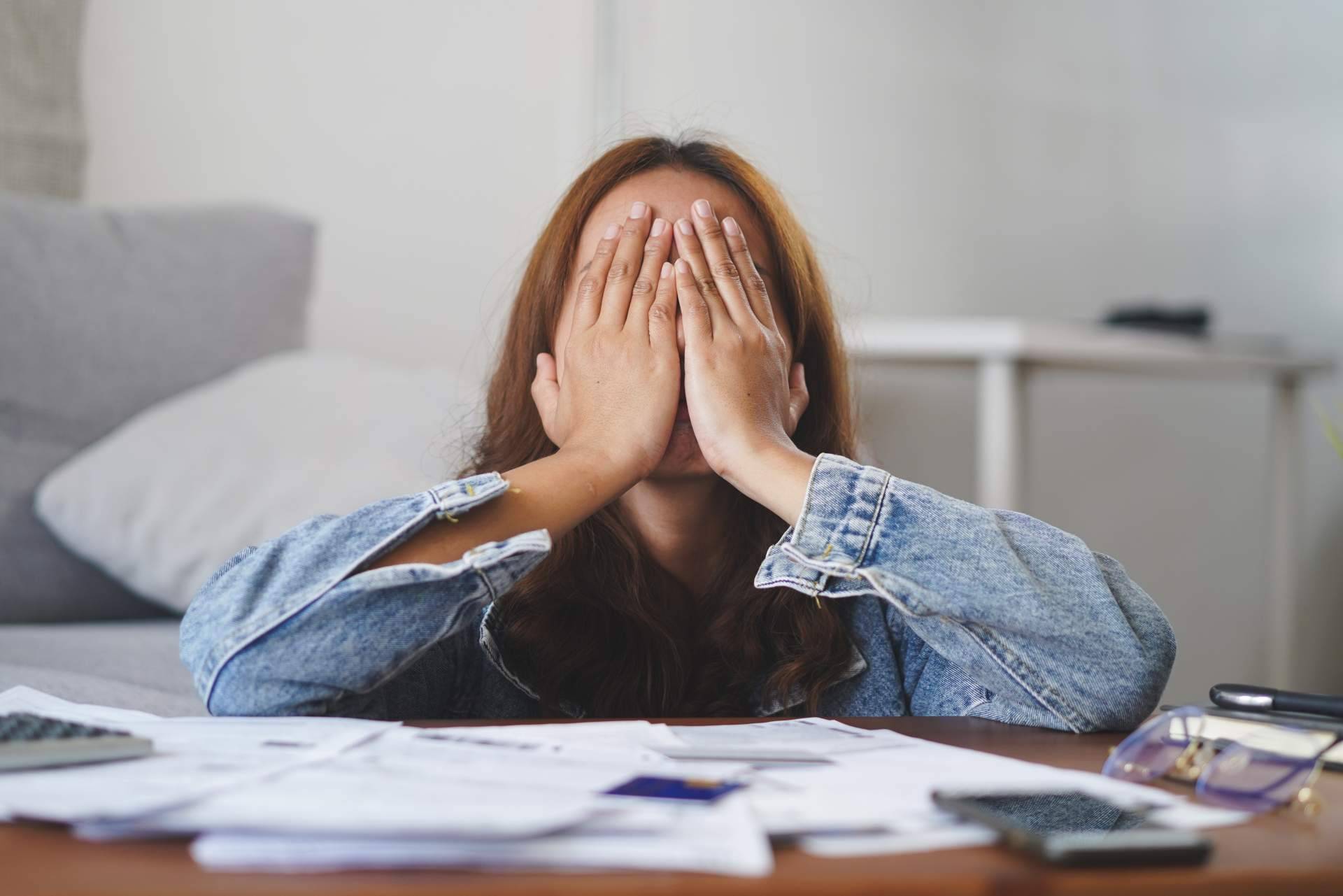 ¿Cómo llevar a cabo una restructuración de deuda y pagar menos?