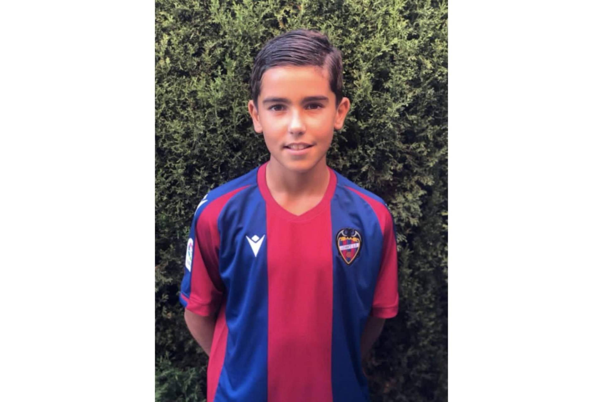 Roi Lopez 10, futbolista con 14 años