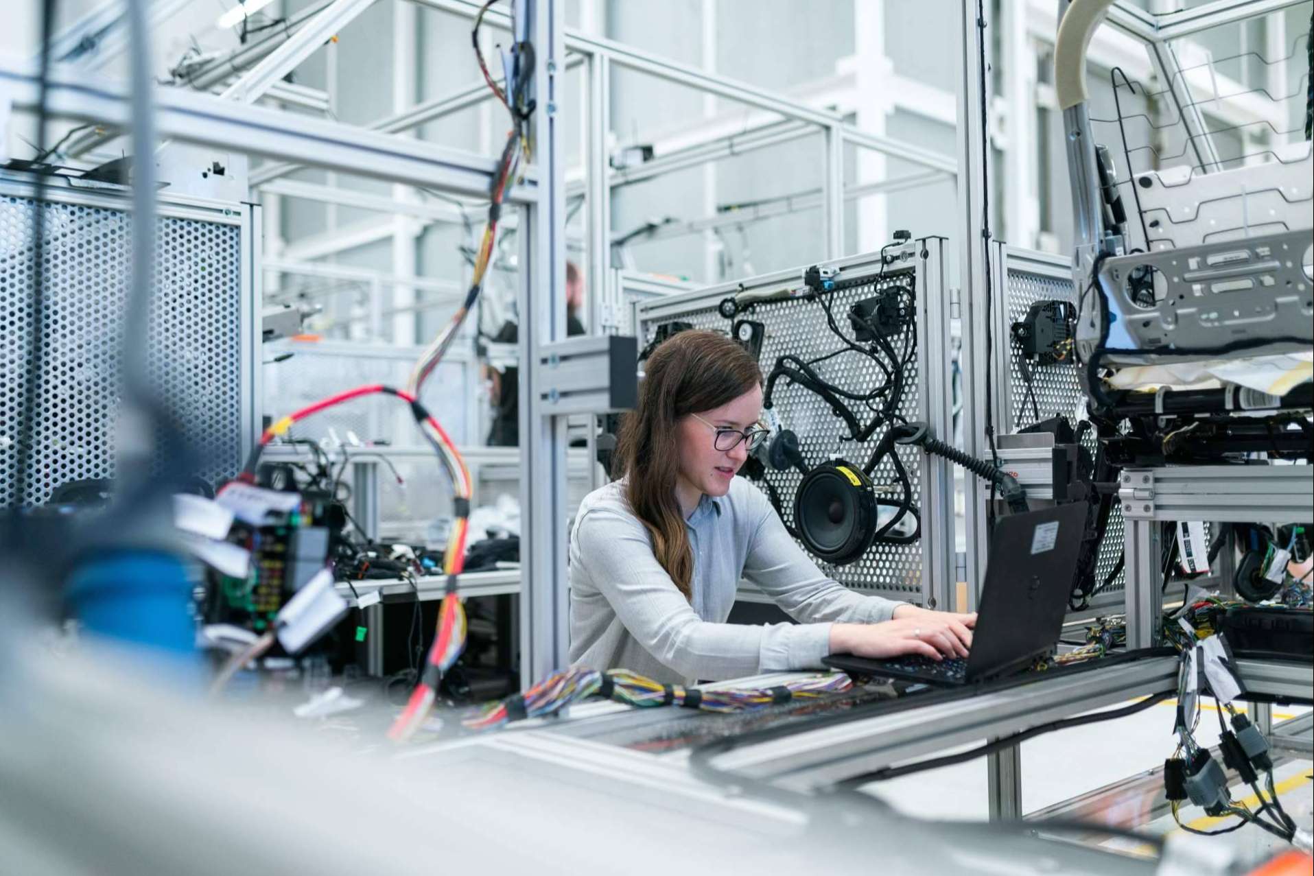 Overtel, una consultoría que apuesta por transformar a las empresas que se dedican a la manufactura industrial