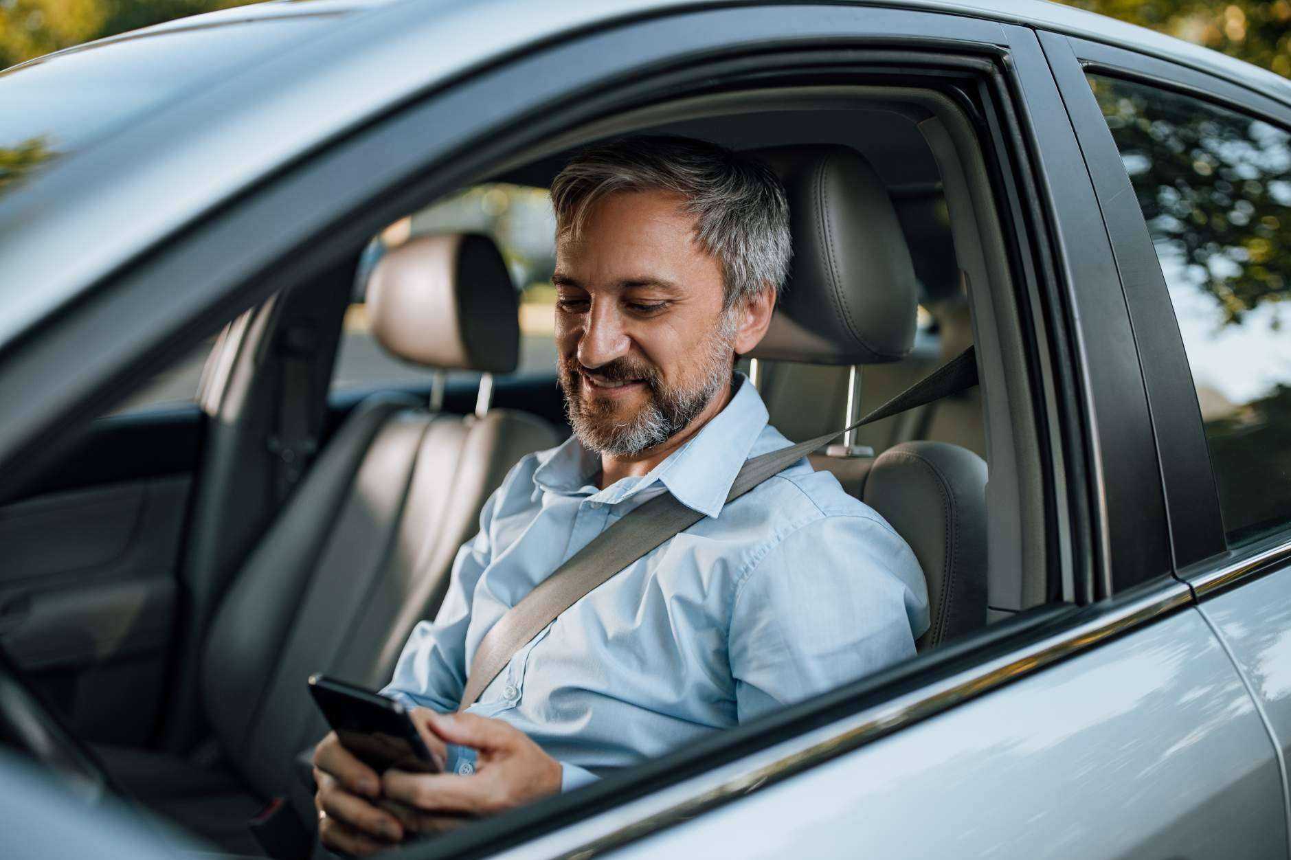 Un chatbot de WhatsApp atiende las citas a taller en Confortauto de Neumáticos Soledad
