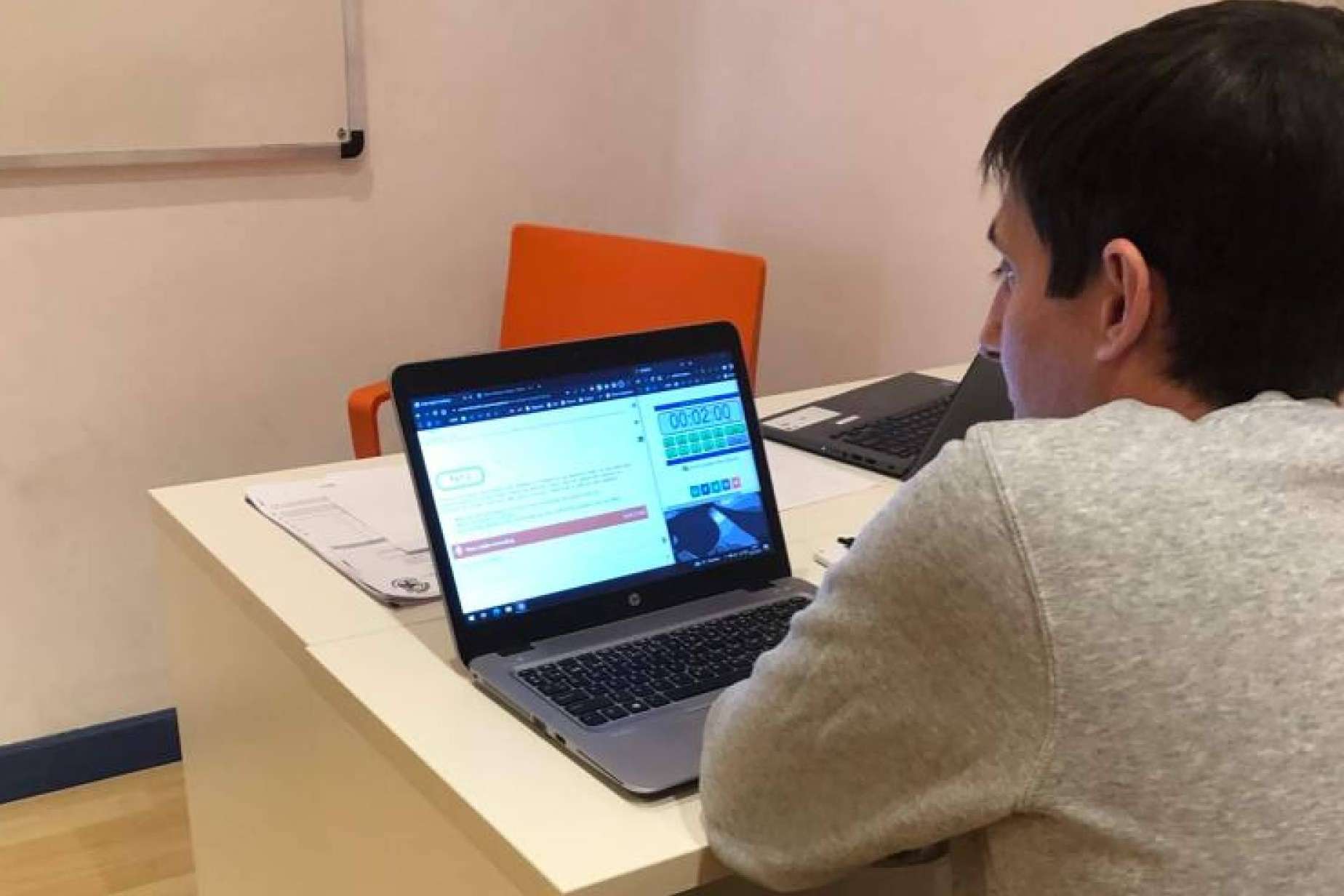 ¿Qué es la habilitación lingüística para profesores de colegios bilingües?