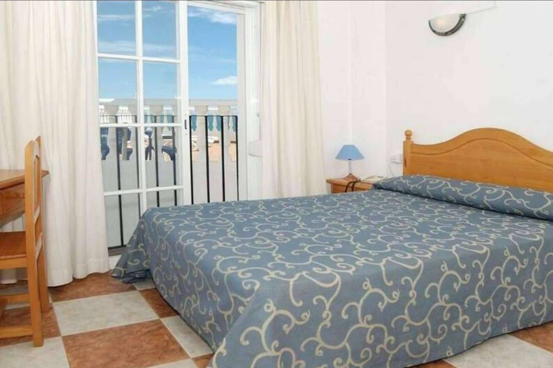 Hotel Betania, alojamiento Benalmádena situado a tan solo 150 metros de la playa