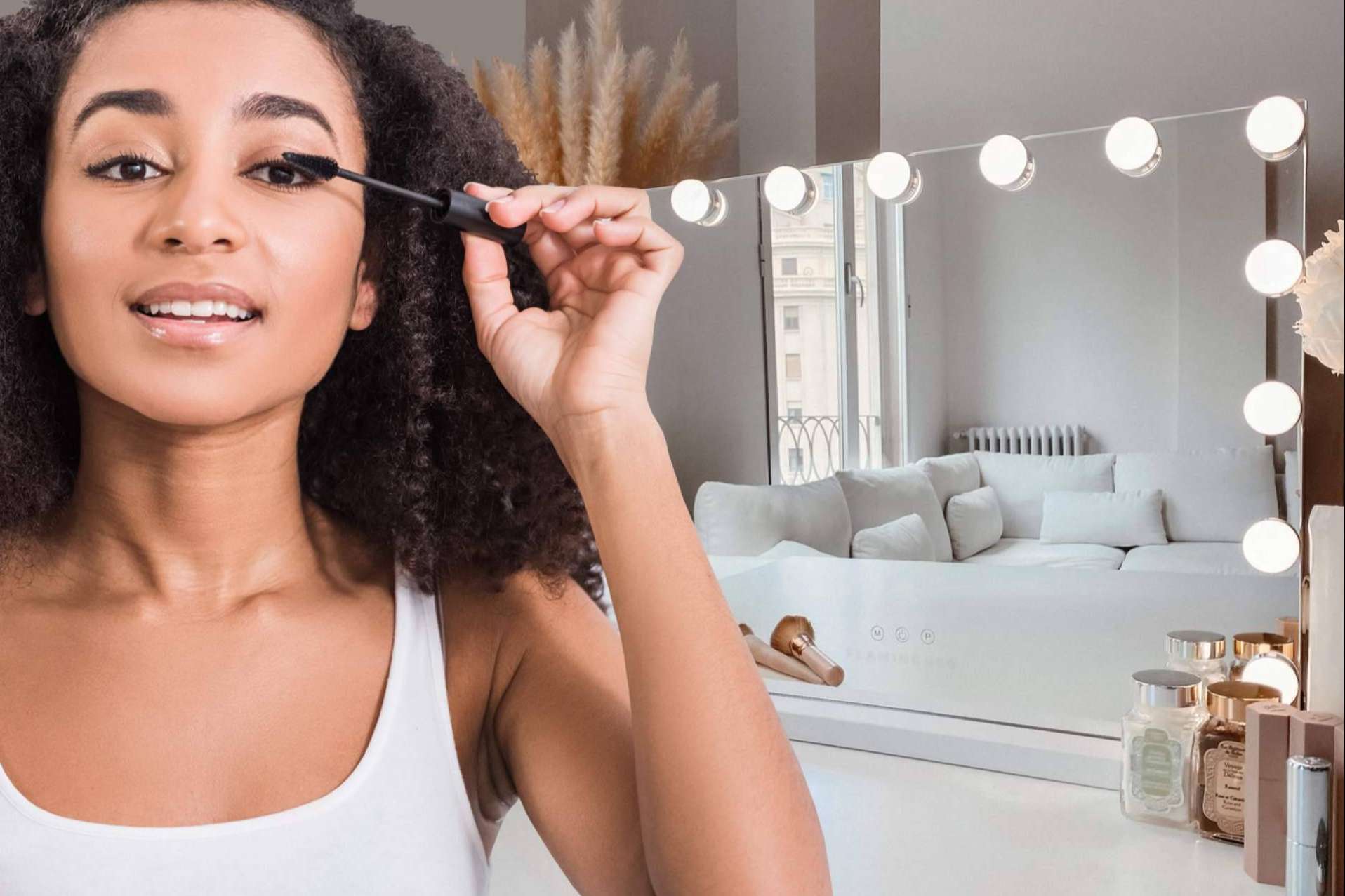 zerca! ofrece el espejo con luz de maquillaje de la marca Flamingueo a muy buen precio