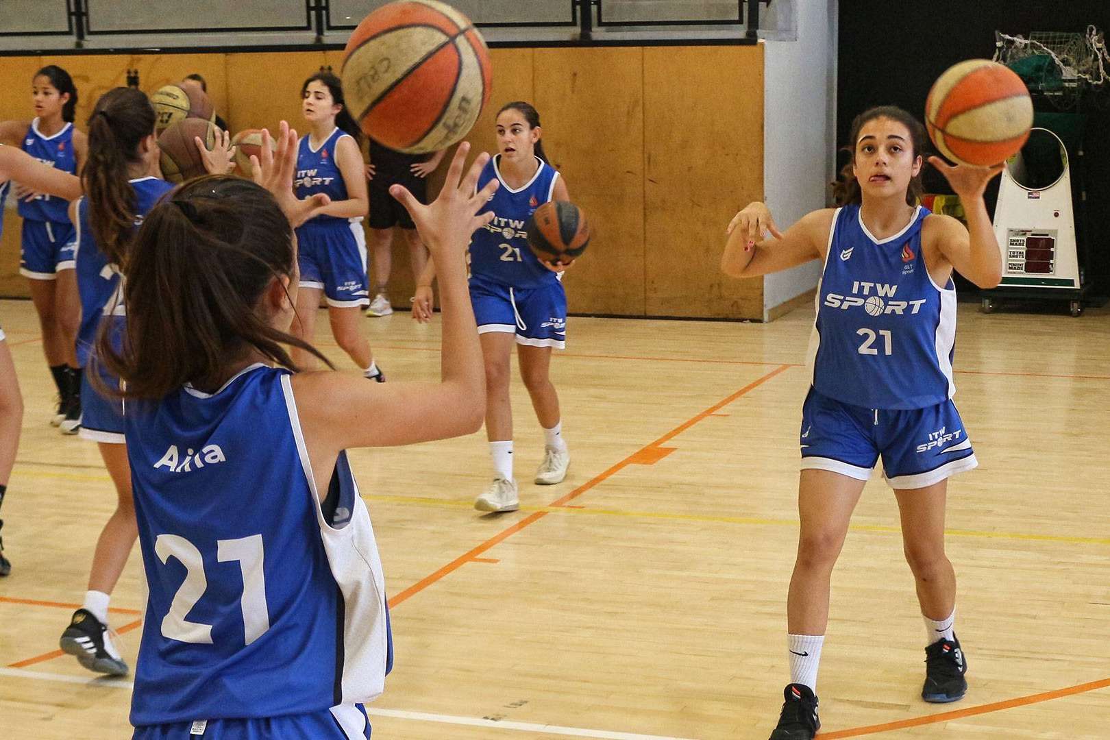 Entrenamiento de baloncesto en España con los expertos de ITW Sport