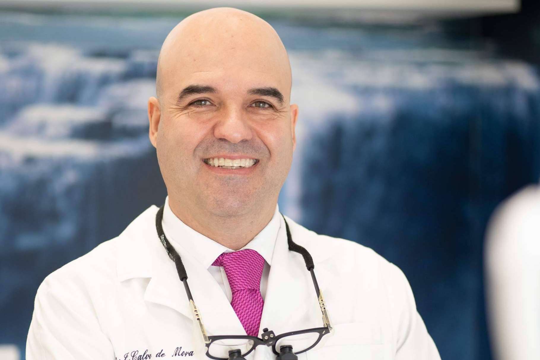 Clínica Calvo de Mora, una clínica especializada en cirugía maxilofacial y servicios odontológicos