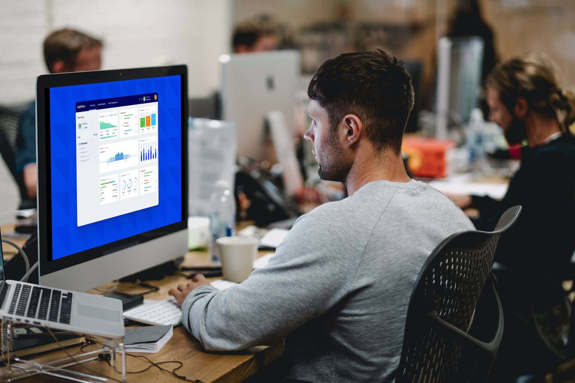 ¿Cuáles son las 3 cosas que se deben saber antes de implementar MDM en dispositivos Apple?
