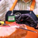 Te contamos cual es el supermercado al que tienes para comprar el jamón ibérico más barato