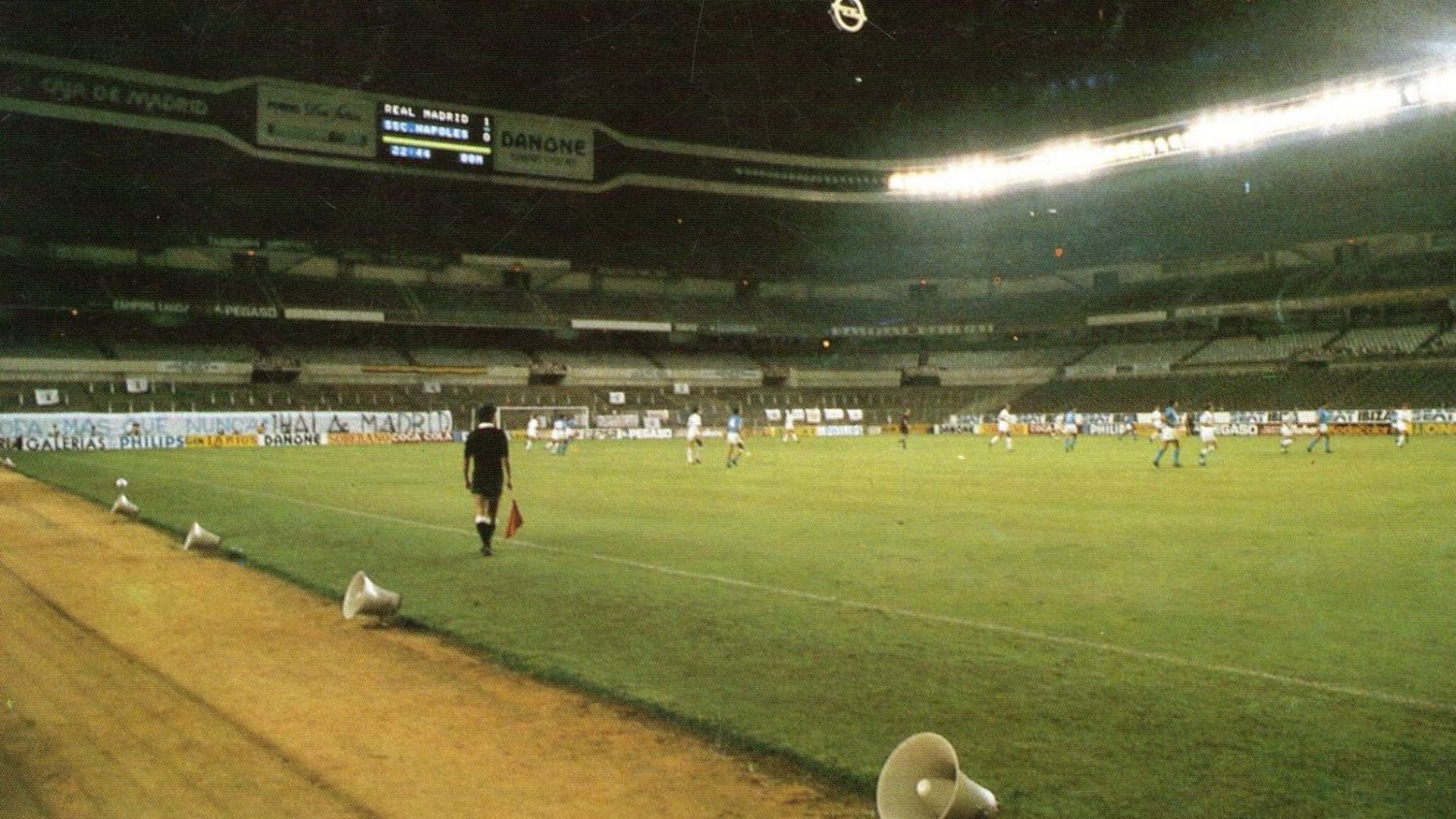 Cuando Parmalat y Buitoni se vieron las caras en el Real Madrid-Nápoles