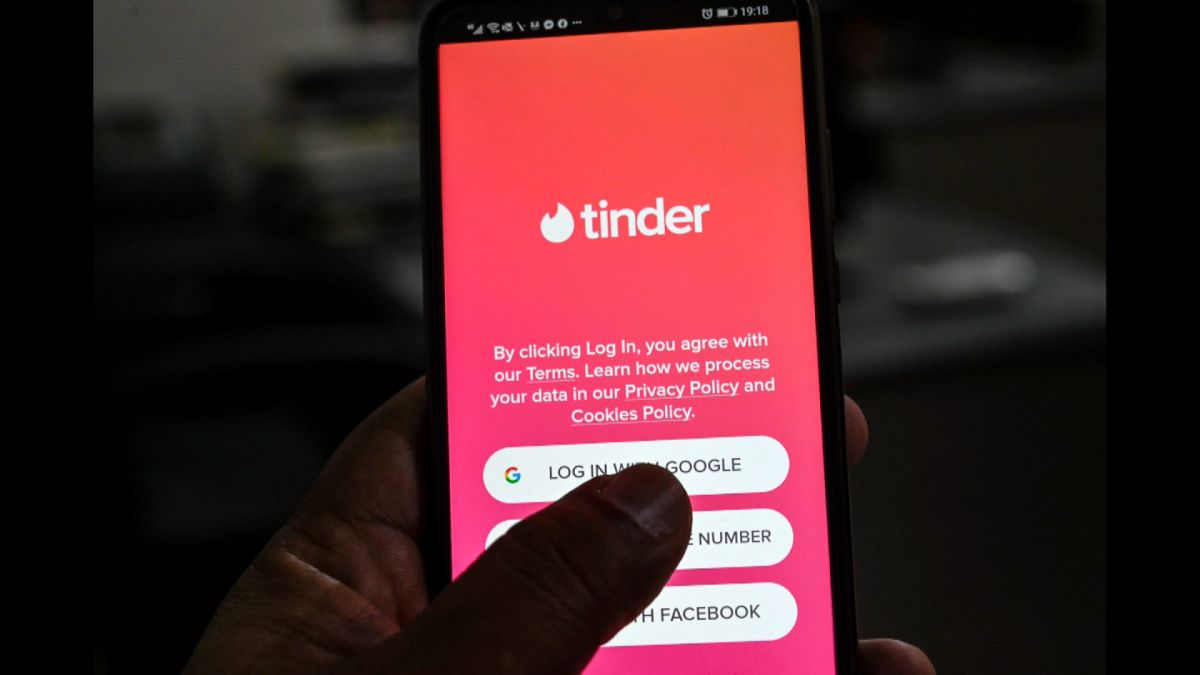 Qué es el efecto Tinder y cómo está afectando a las relaciones de pareja