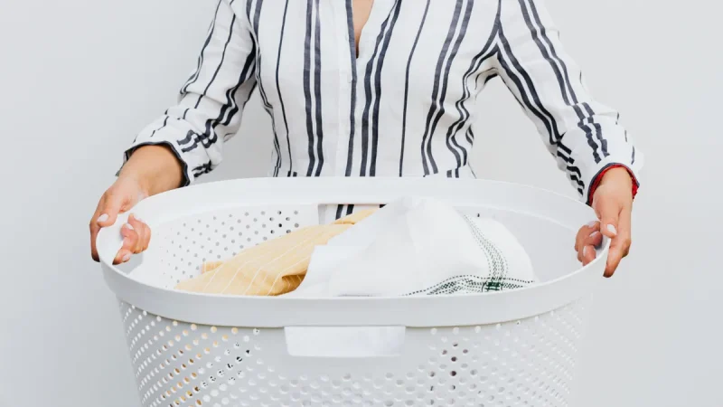 Los huevos no sólo sirven como alimento, sino que te ayudan a tener la ropa más limpia