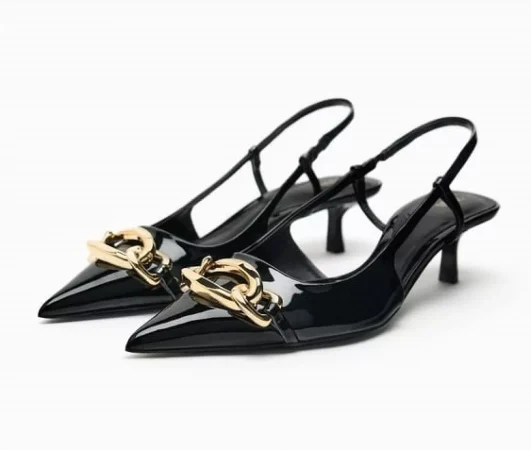 10 prendas que Zara ha rebajado antes de tiempo con las que vestirás impecable 4 Merca2.es 16984052385748 Merca2.es