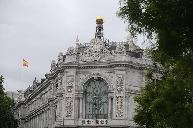 El turismo y la menor exposición a China explican el mayor dinamismo del PIB español, según Banco de España