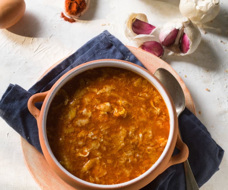 Sopa de Ajo: Un Placer Caliente y Reconfortante