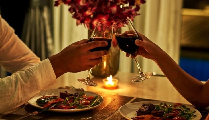 5 Platos de románticos para un día del novio inolvidable con tu pareja