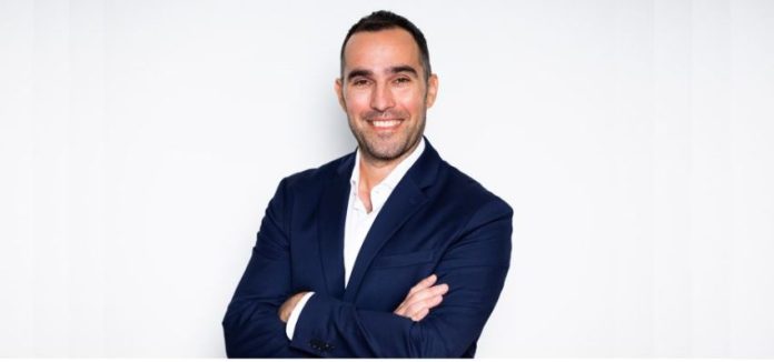 Eduardo Mora