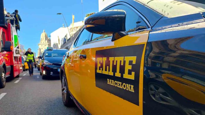 Élite Taxi ataca legalmente a Uber a través de lo que ha sido uno de sus puntos débiles históricamente