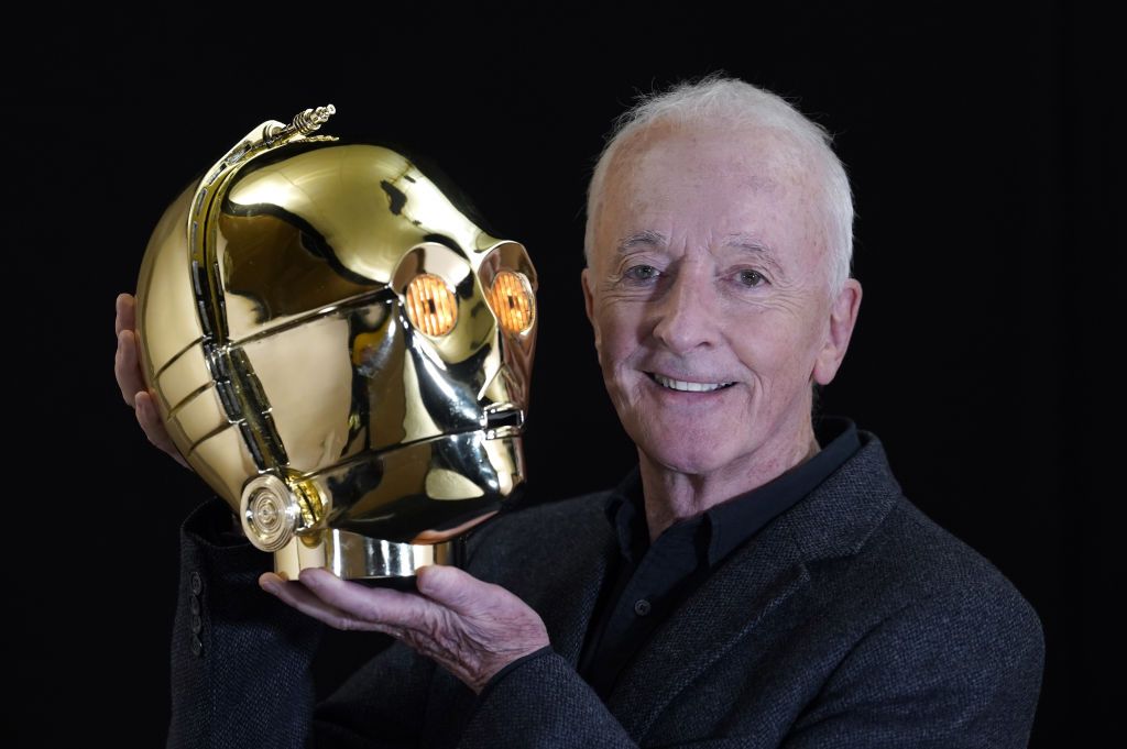 Gran subasta para los más ‘frikis’: el látigo de Indiana Jones o la cabeza de C3PO entre otras maravillas