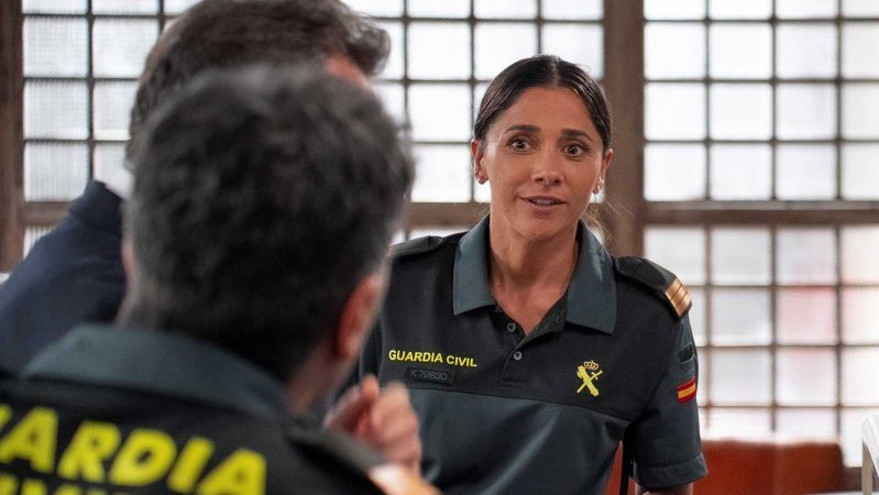 Boda a la vista llena de obstáculos en '4 estrellas' 37 Merca2.es La sargento Laura