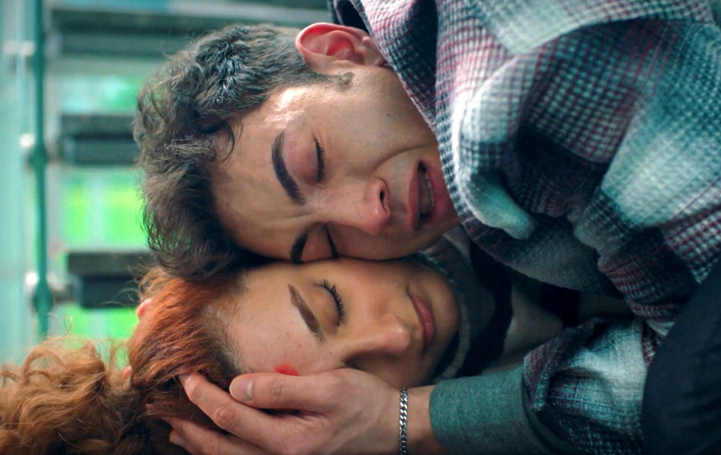 Leyla se debate entre la vida y la muerte en ‘Hermanos’