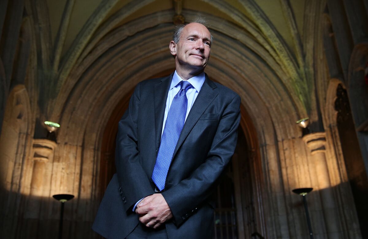 Cómo Tim Berners-Lee tejió la www y cambió la forma en la que vivimos