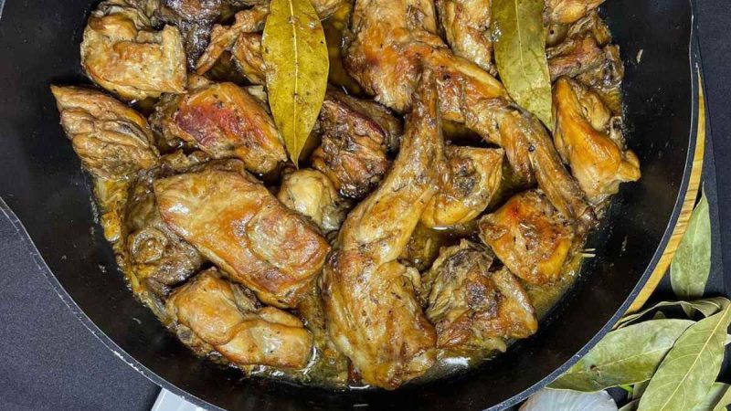 conejo al ajillo receta de la abuela Merca2.es
