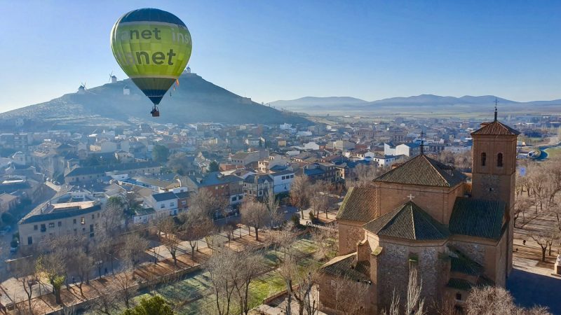 Capadocia en España: dónde disfrutar de los mejores festivales de globos aerostáticos sin salir del país 112 Merca2.es globo