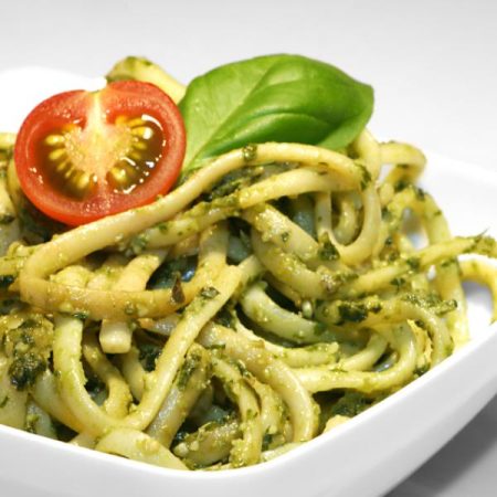 espaguetis al pesto facil 22383 600 square Merca2.es