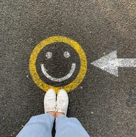 Ser feliz es más fácil de lo que piensas: estos son los consejos con los que te sentirás mejor que nunca 1 Merca2.es Felicidad