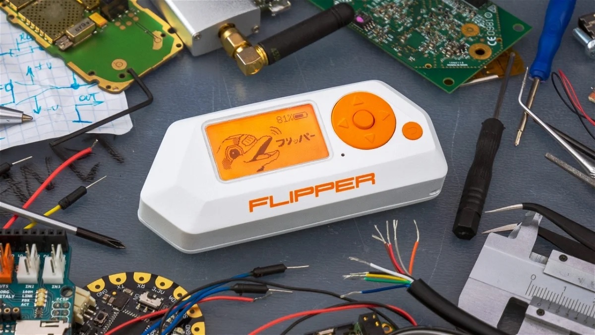 Flipper Zero, el llavero «Tamagochi» para los hackers y la ciberseguridad personal