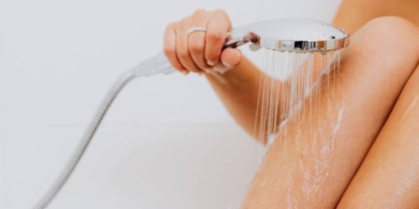 Un hábito de higiene diario es la ducha