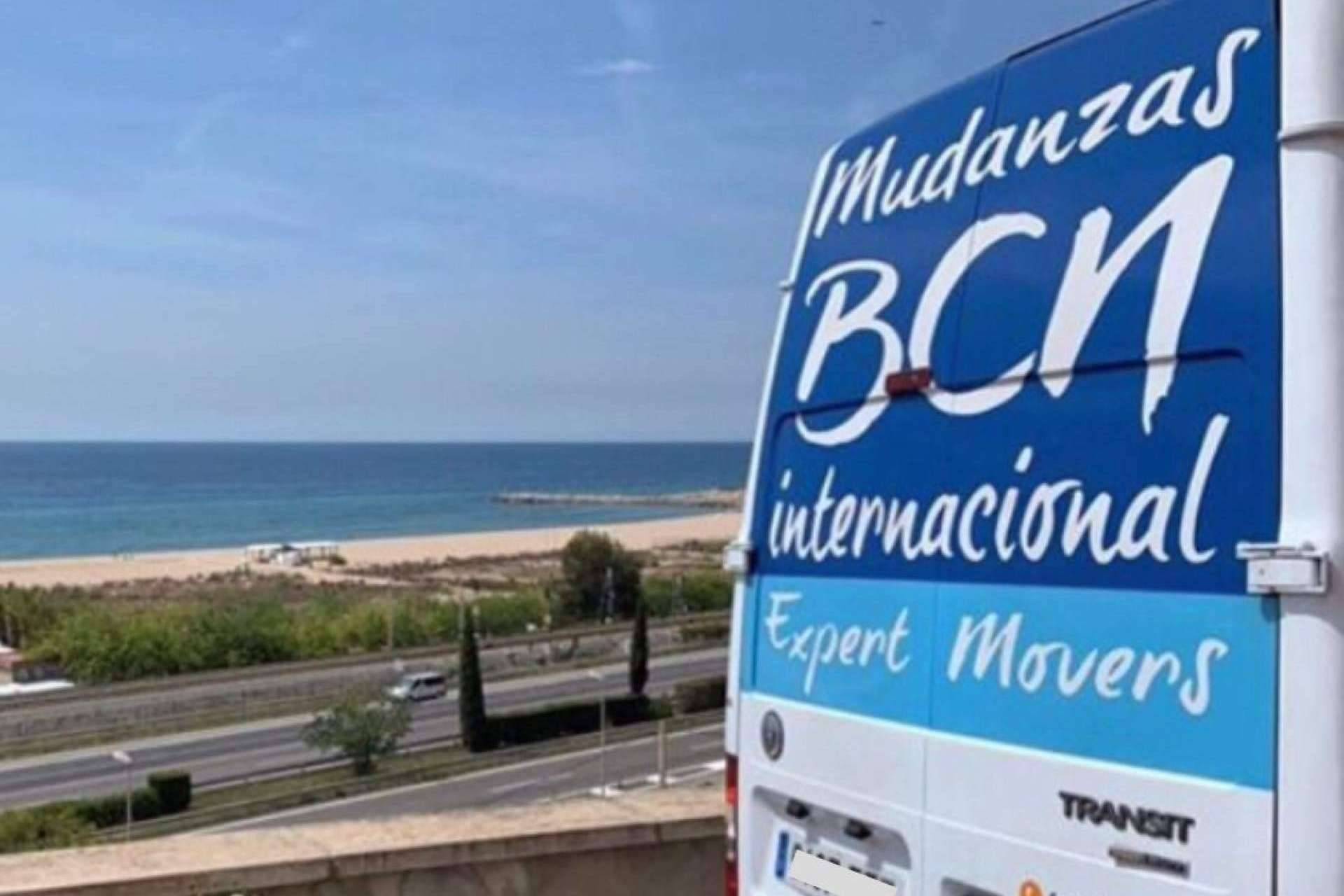 ¿Cómo realizar mudanzas a Canarias? Las facilidades de Mudanzas BCN Internacional
