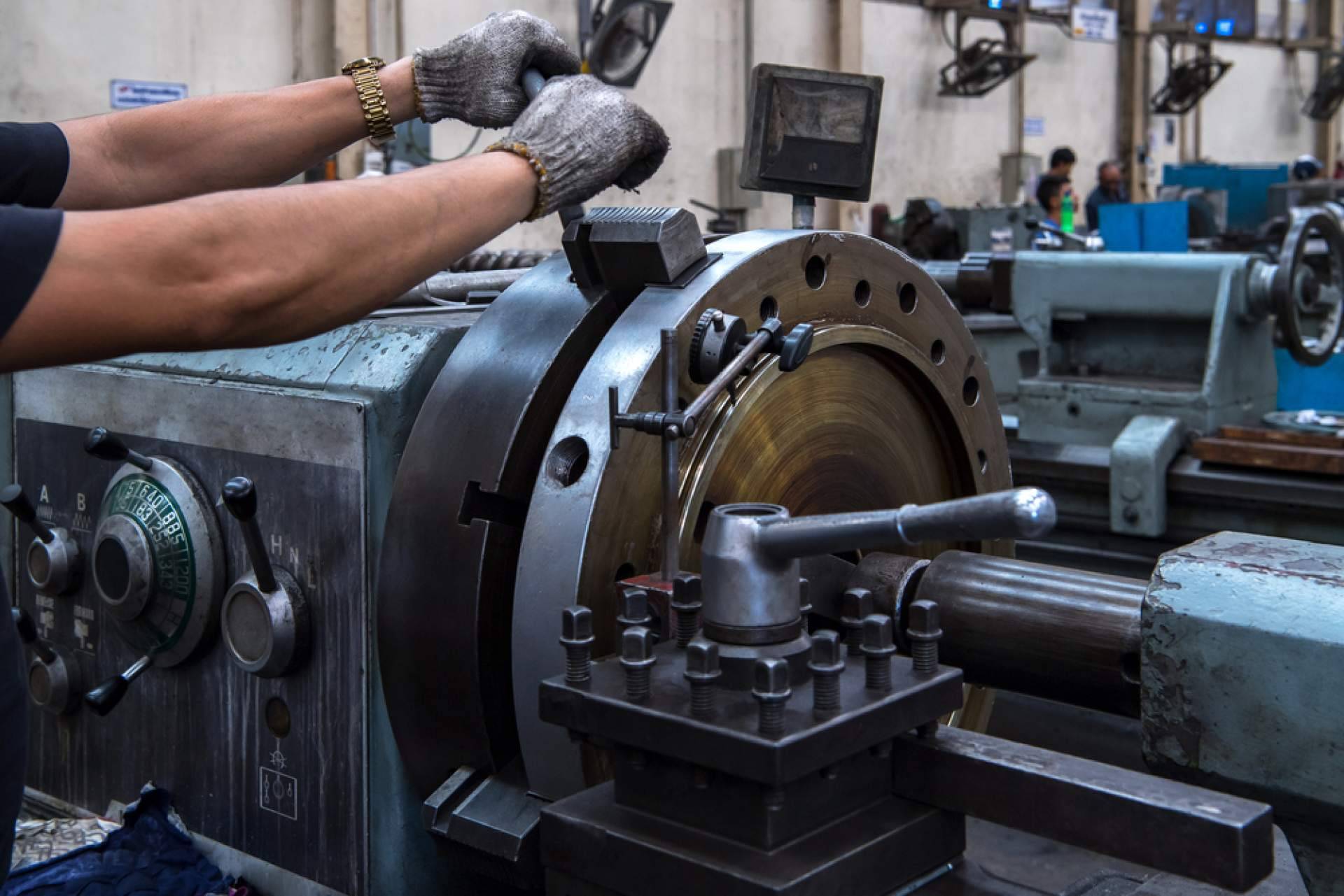 ¿Qué aspectos hay que tener en consideración en la venta de maquinaria industrial de segunda mano?