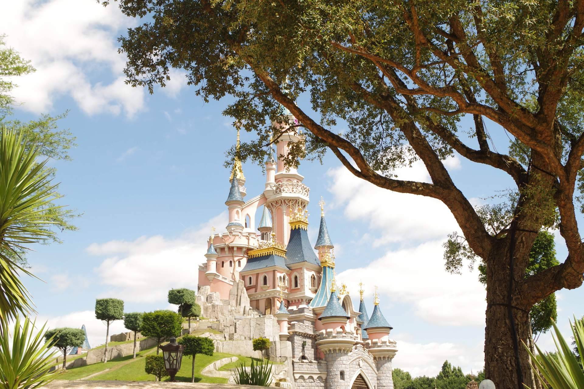 Vivir la magia de Disneyland París gracias a las ofertas de viaje de la agencia Popular Traveling