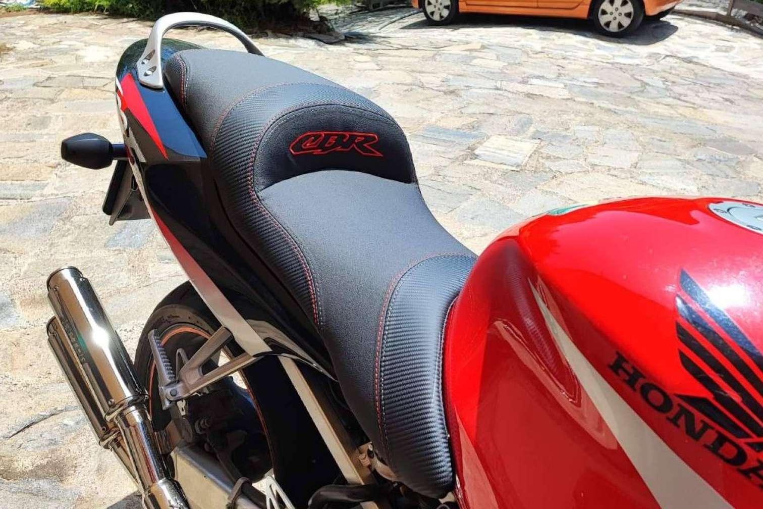 Asientos confortables para motos de carretera, con JM-Fundas