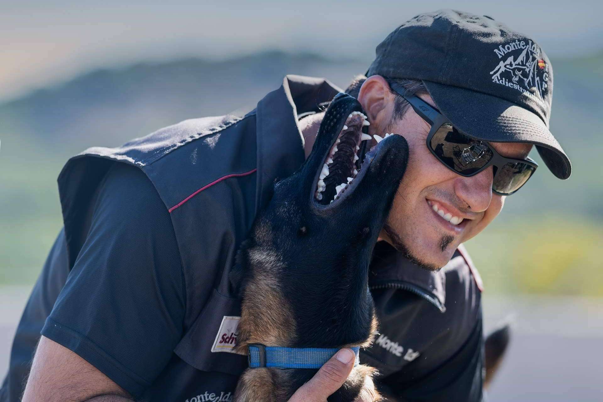 Realizar el Curso de Adiestrador Canino Profesional con la escuela de adiestramiento Monte Ida