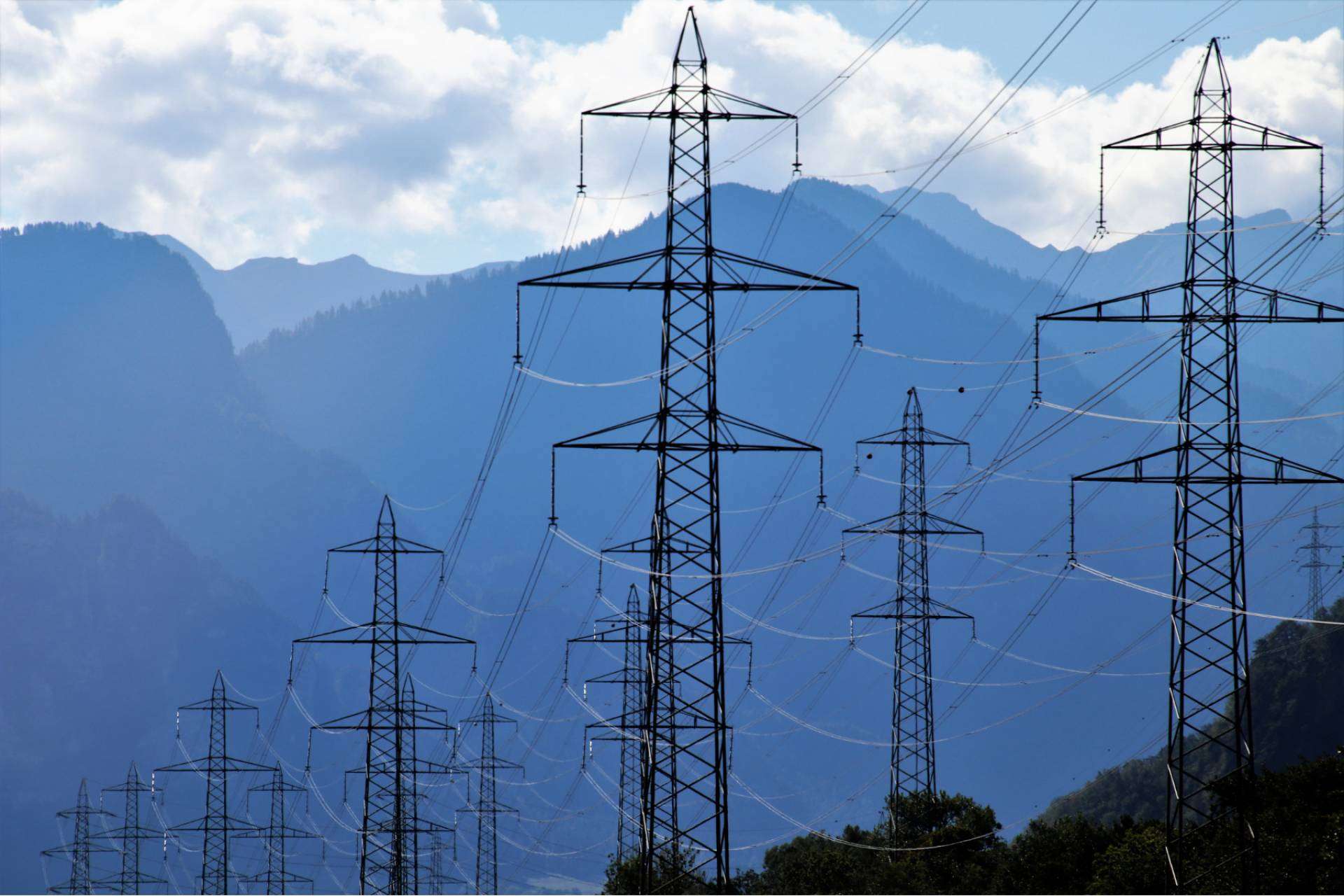 ¿Qué es el precio indexado de electricidad o gas natural?, por Atlántica Energía