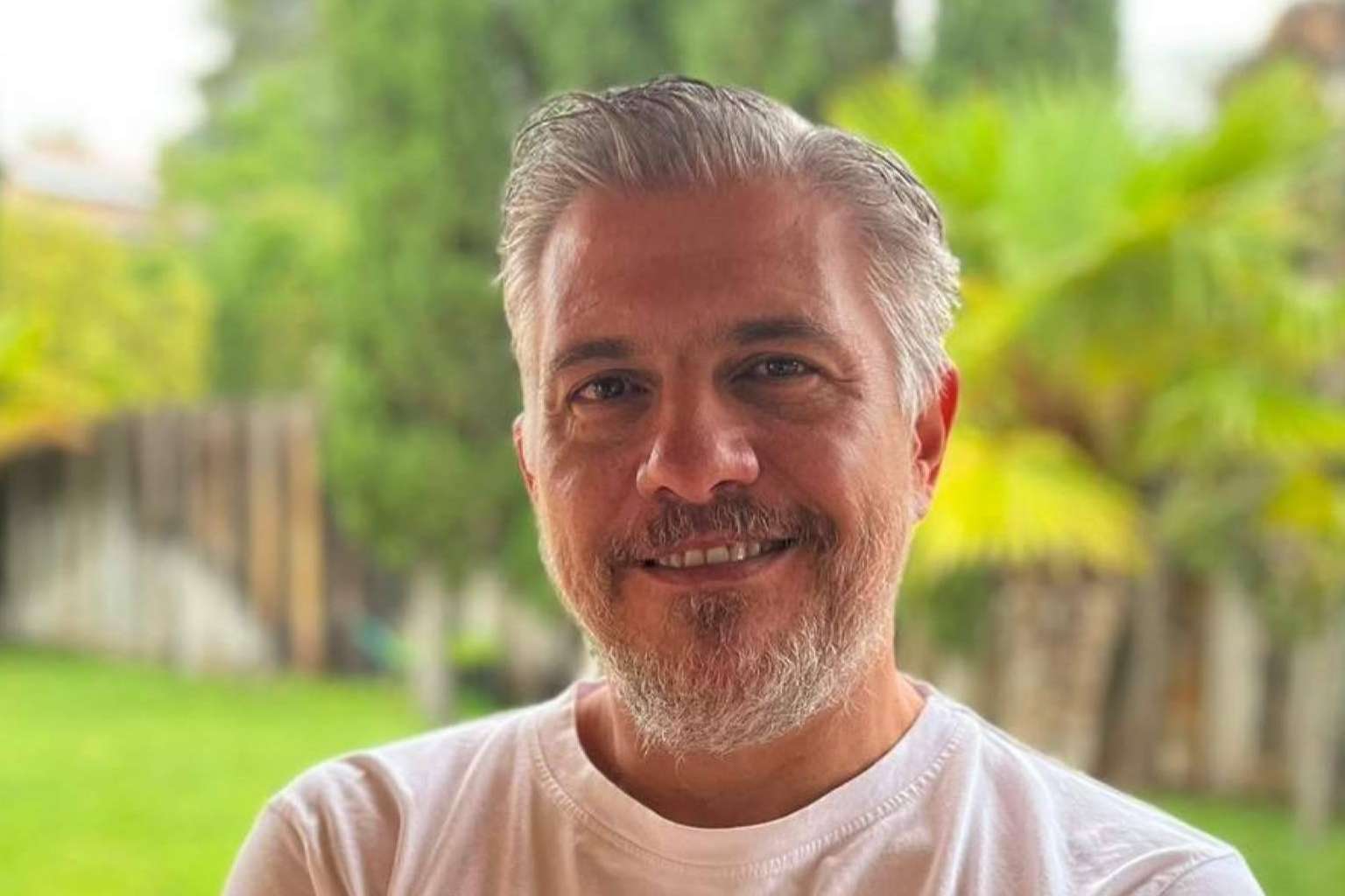 Raúl Nogales, autor de ‘A Orillas de Aqueronte’, el primer libro de la trilogía ‘Némesis’, concede una entrevista