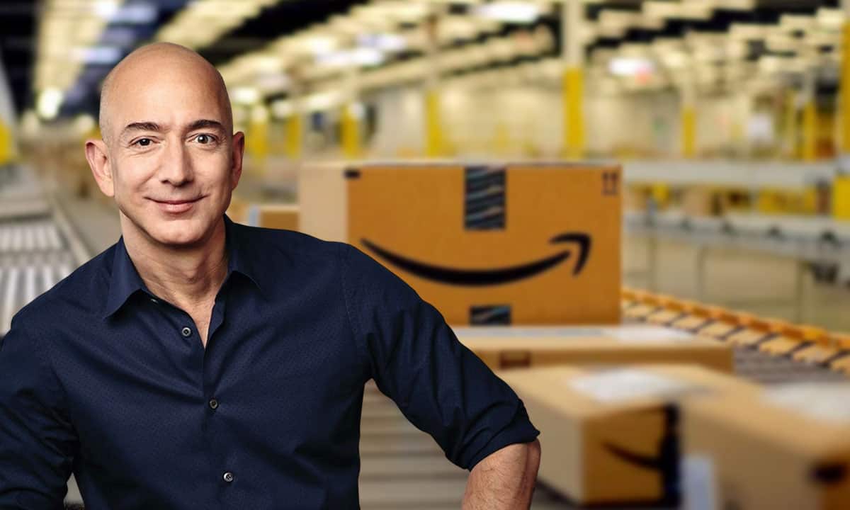 Jeff Bezos hace caja con Amazon para visitar la Luna y Marte