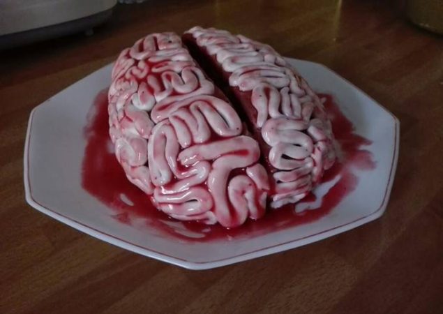 tarta de cerebro para halloween foto principal Merca2.es