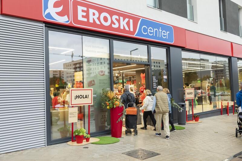 Eroski completa una emisión de bonos de 500 millones y firma préstamos por valor de 147,8 millones